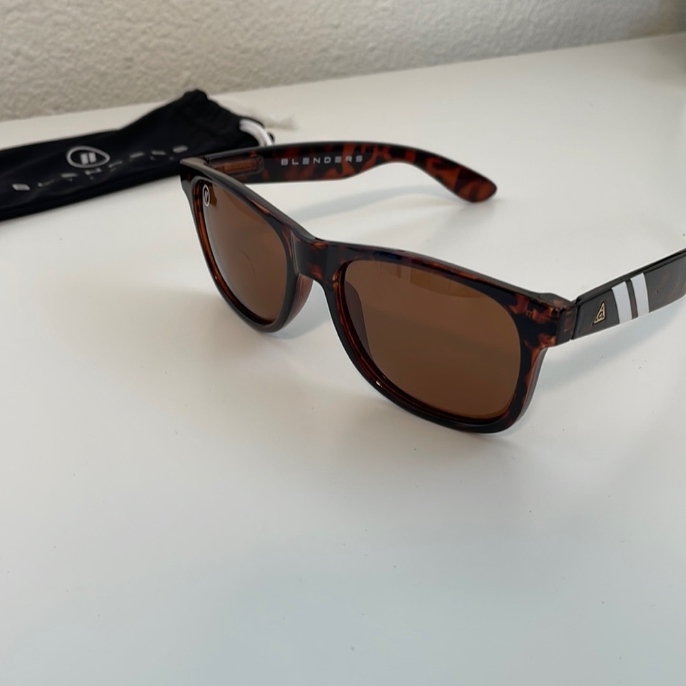 Blenders M class sunglasses